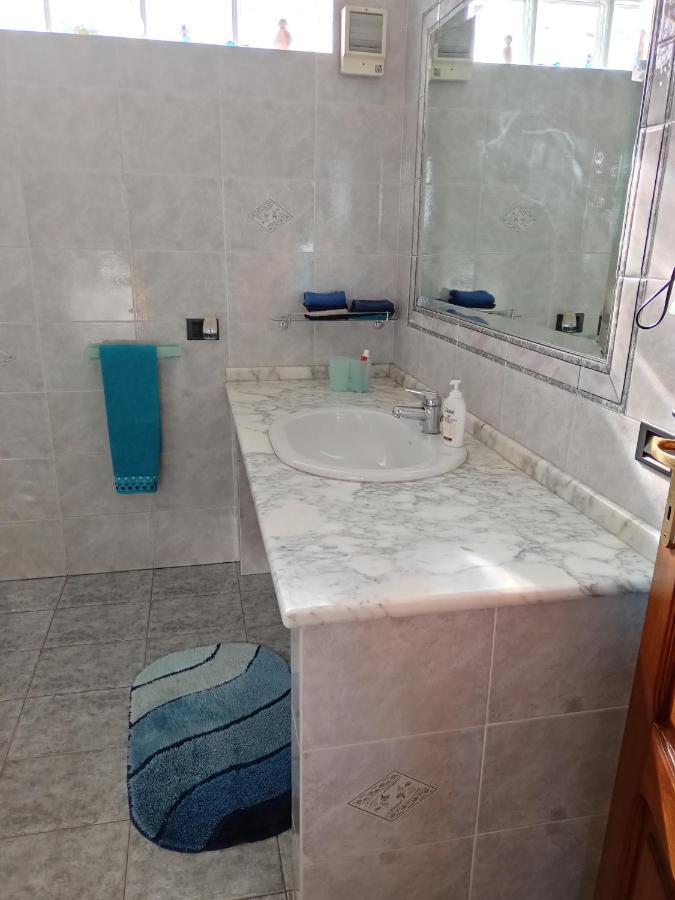 Casa Vacanza Le 2 Isole Suni Eksteriør billede